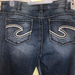 Silver Jeans Co. Twisted Capri Jeans Sz 18